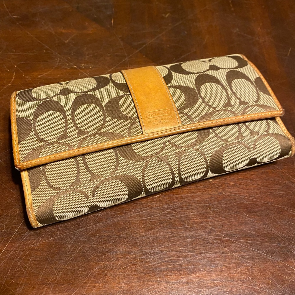 Coach Signature Tan and Brown Wallet - Picture 10 of 10
